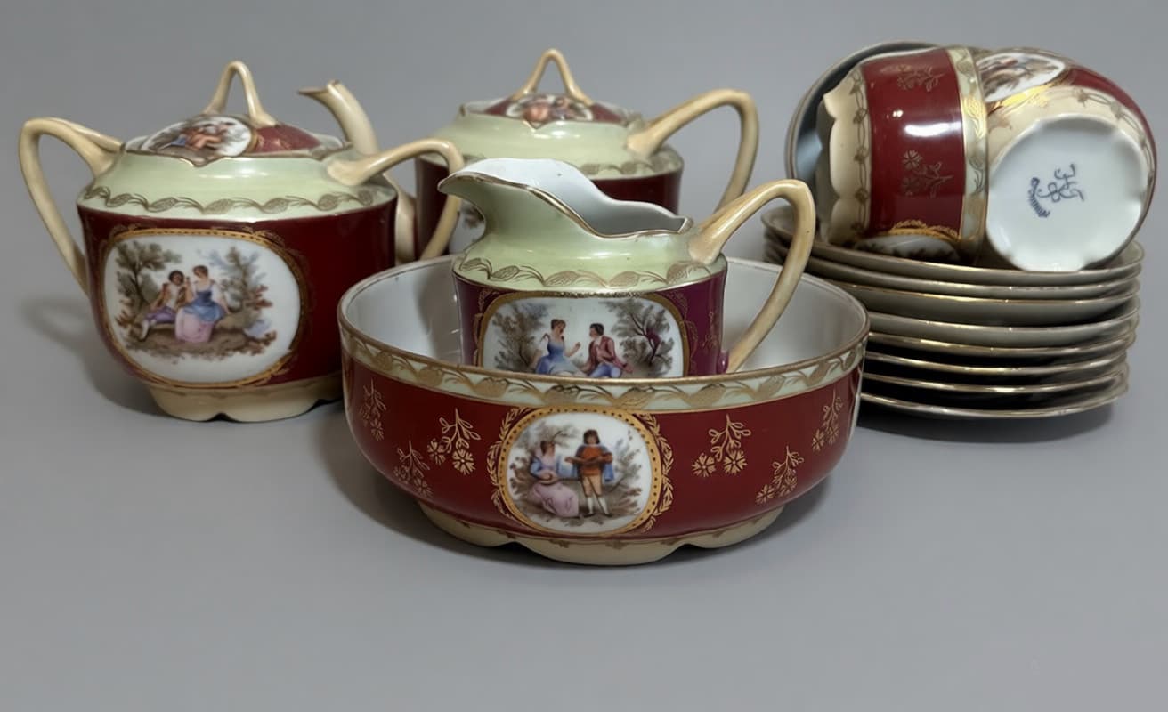 Чайный сервиз, автор Фарфоровый завод "Пролетарий", Антикварный фарфор
