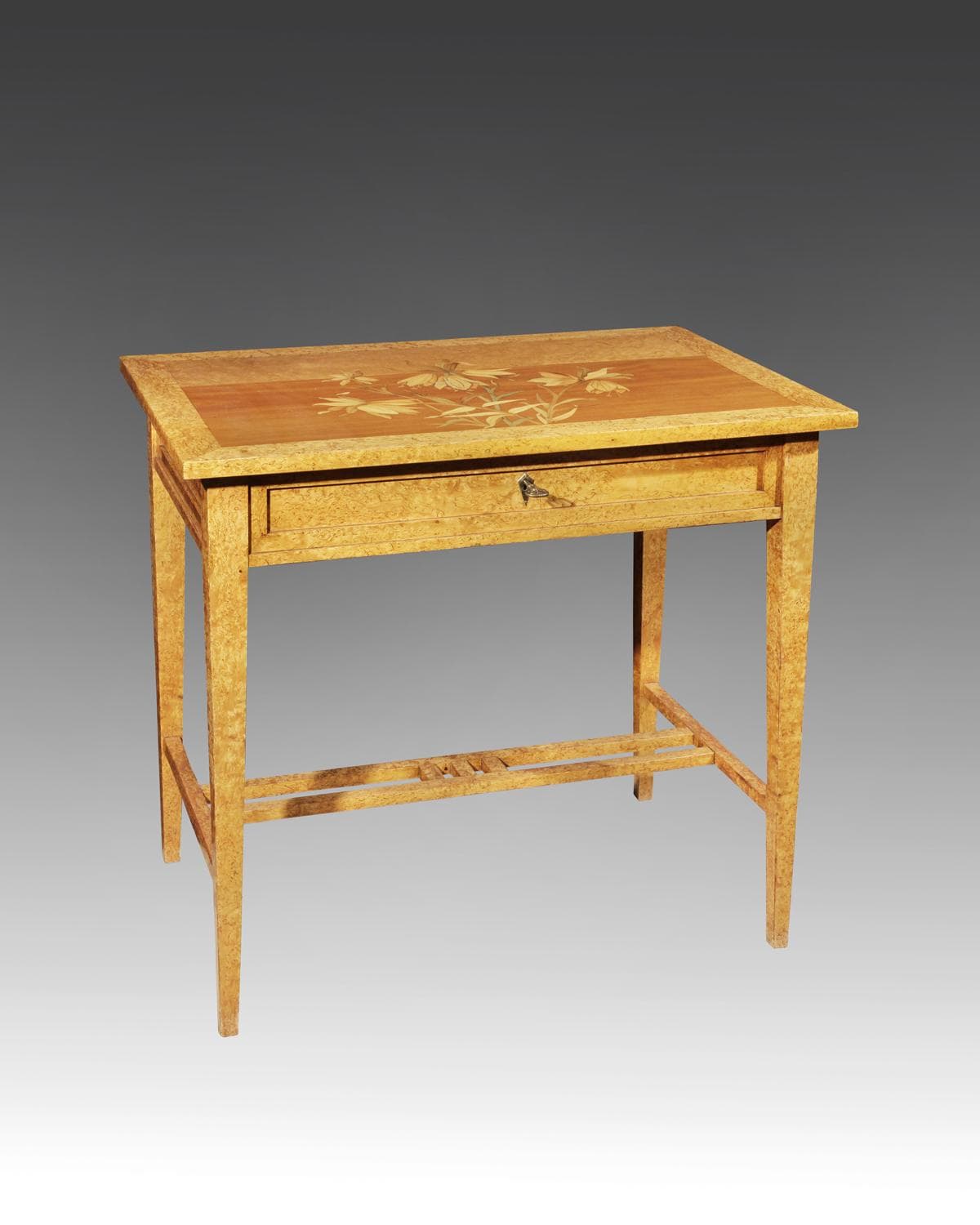 Столик для рукоделия. - Мебель