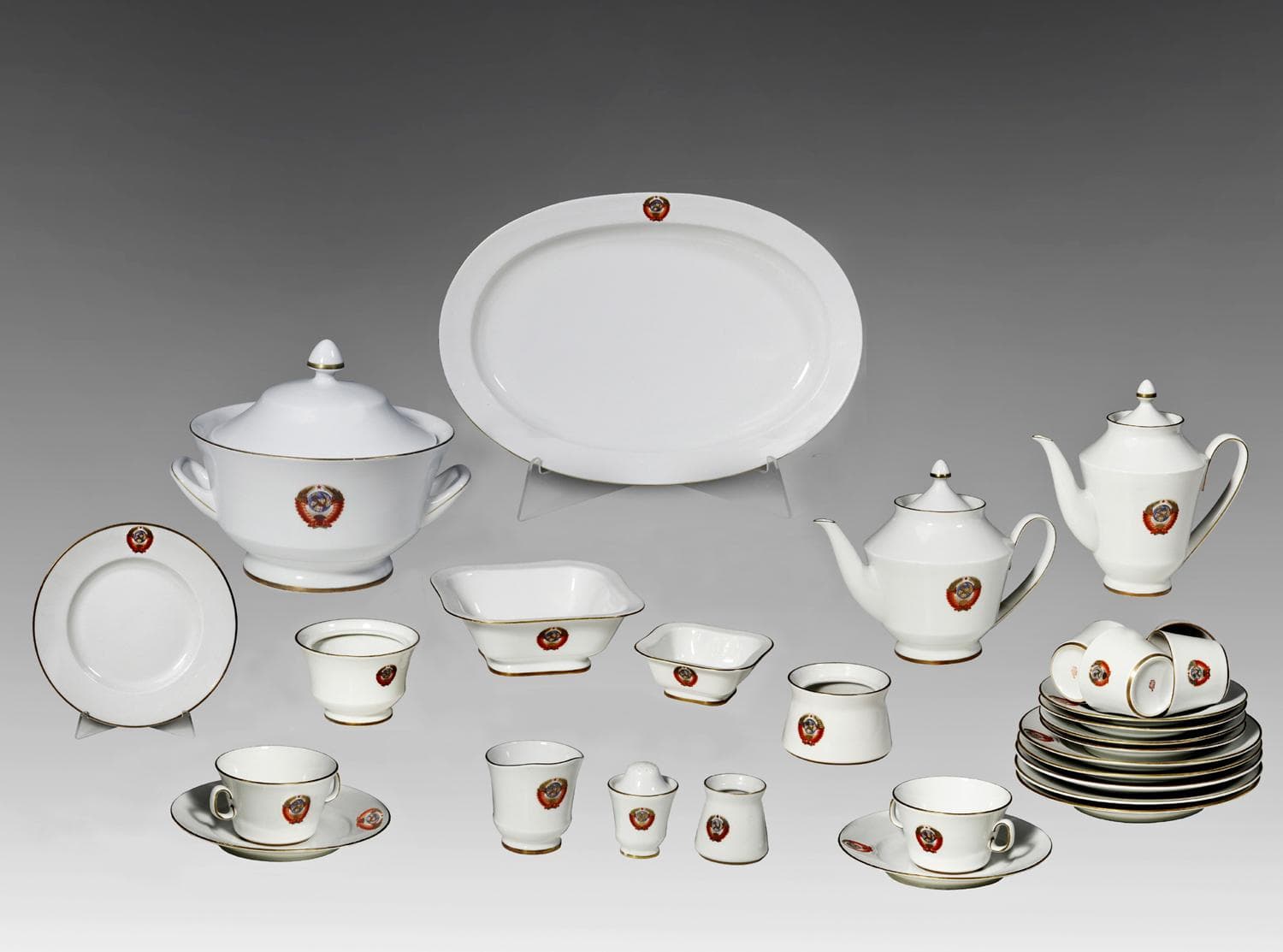 Кремлевский сервиз на 6 персон с декором первого образца. - Антикварный фарфор