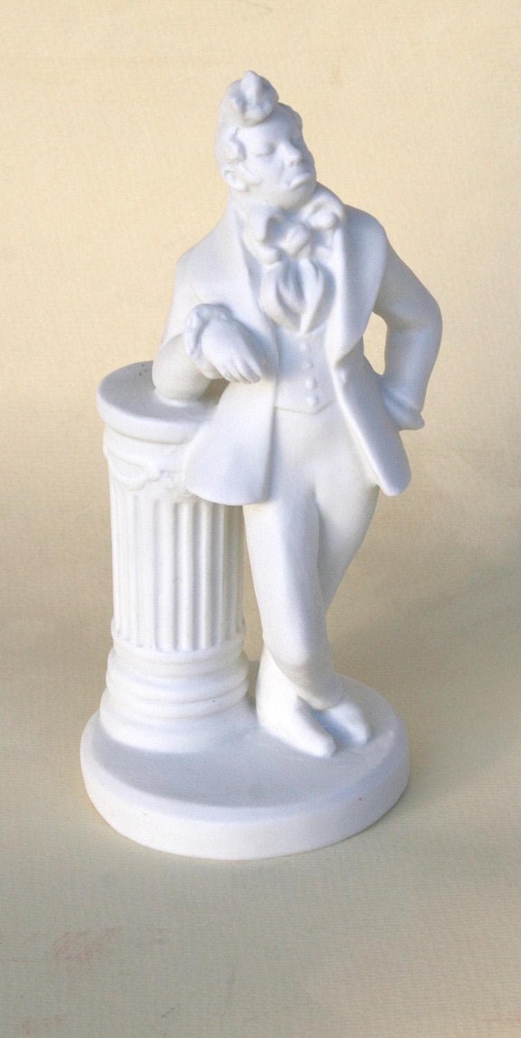 Фигурка "Хлестаков" - Антикварный фарфор