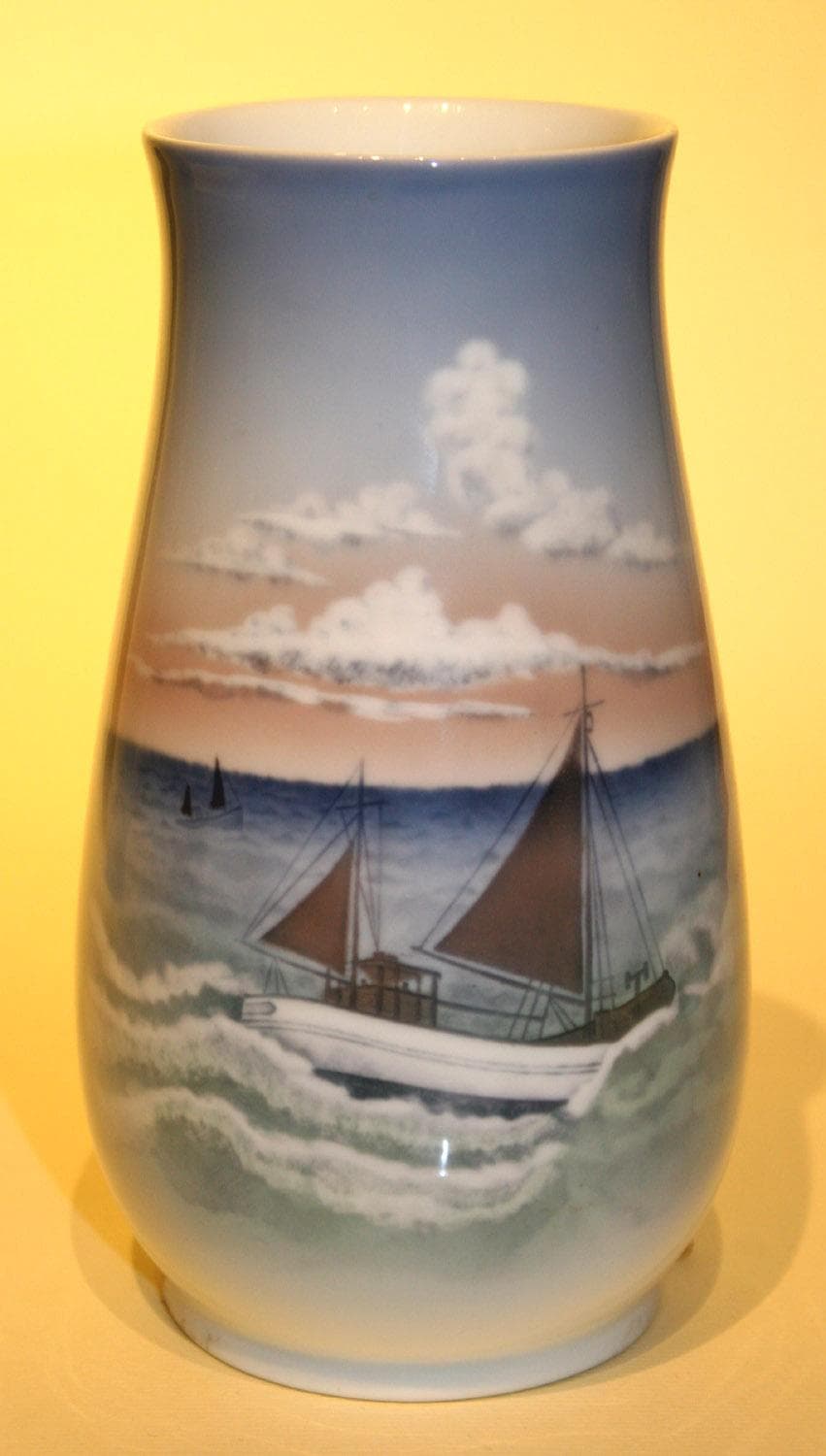 Ваза для цветов "Морской пейзаж" - Антикварный фарфор